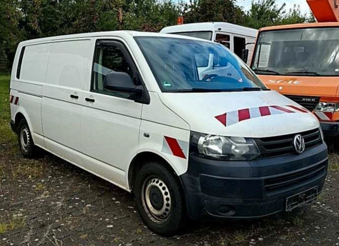 Volkswagen T5 Transporter Kasten Kombi lang 4Motion - כלי רכב מסחרי לנוסעים: תמונה 1 Volkswagen T5 Transporter Kasten Kombi lang 4Motion - כלי רכב מסחרי לנוסעים: תמונה 1