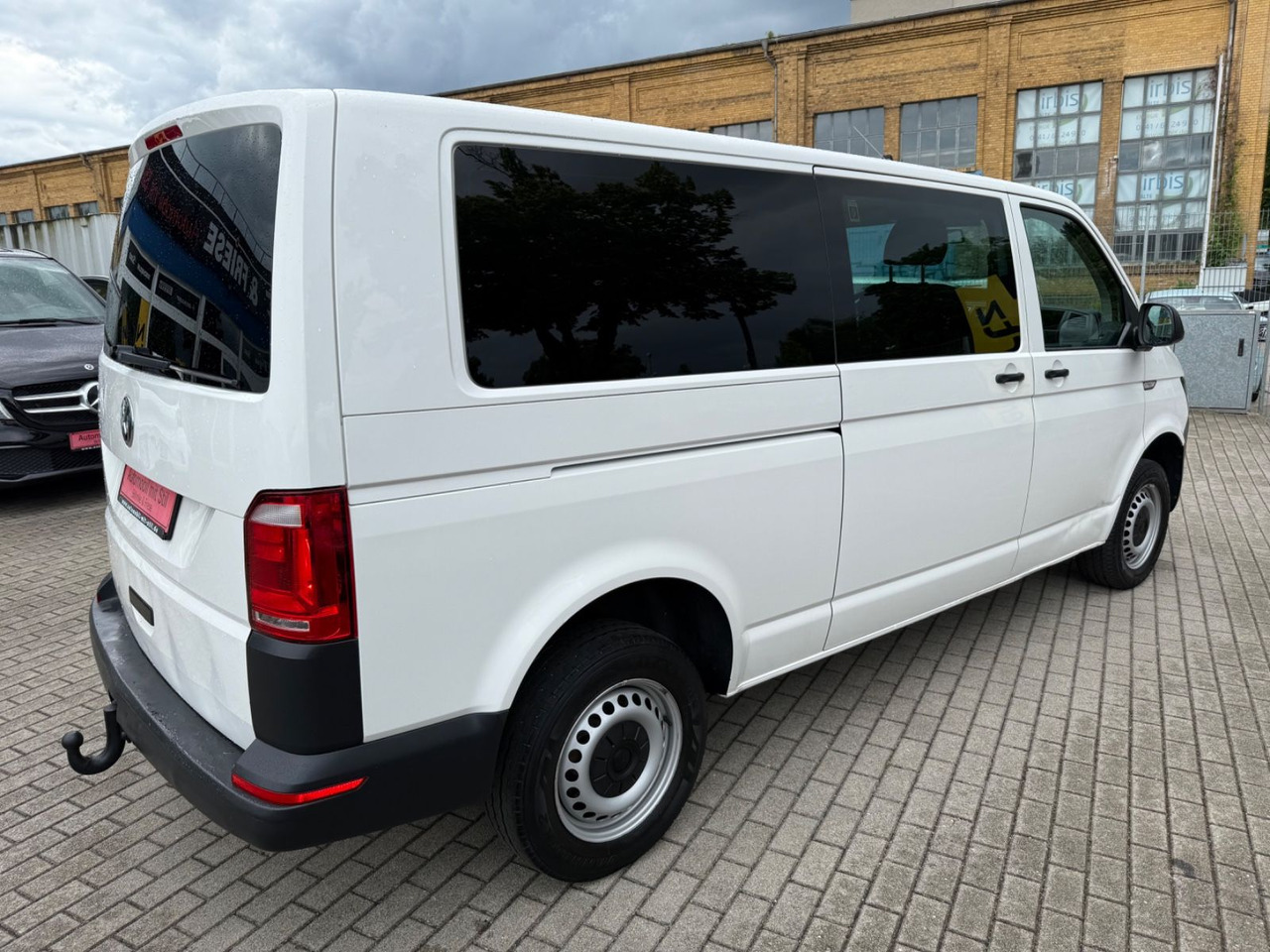 Volkswagen T6 Transporter Kasten Kombi lang 4Motion 5 Sitze - כלי רכב מסחרי לנוסעים: תמונה 4 Volkswagen T6 Transporter Kasten Kombi lang 4Motion 5 Sitze - כלי רכב מסחרי לנוסעים: תמונה 4
