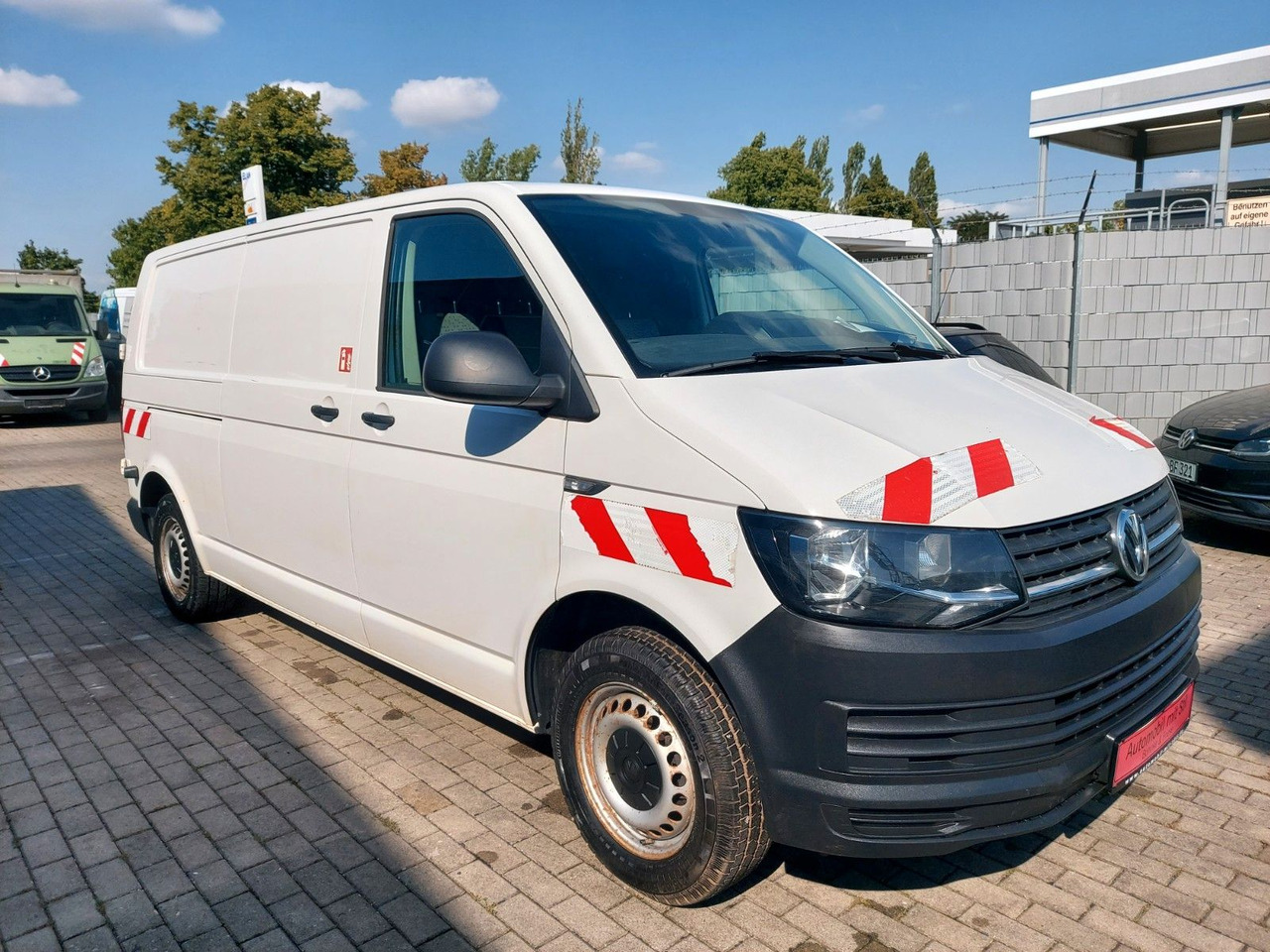 Volkswagen T6 Transporter Kasten Kombi lang Motorschaden - כלי רכב מסחרי לנוסעים: תמונה 2 Volkswagen T6 Transporter Kasten Kombi lang Motorschaden - כלי רכב מסחרי לנוסעים: תמונה 2