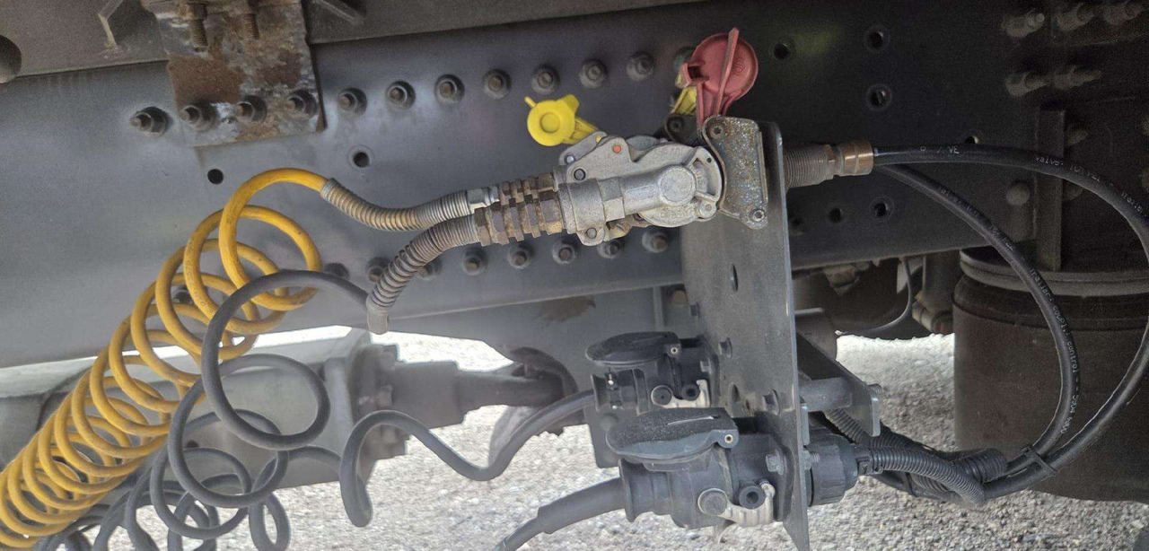 משאית וילונות צד Renault T 460: תמונה 18
