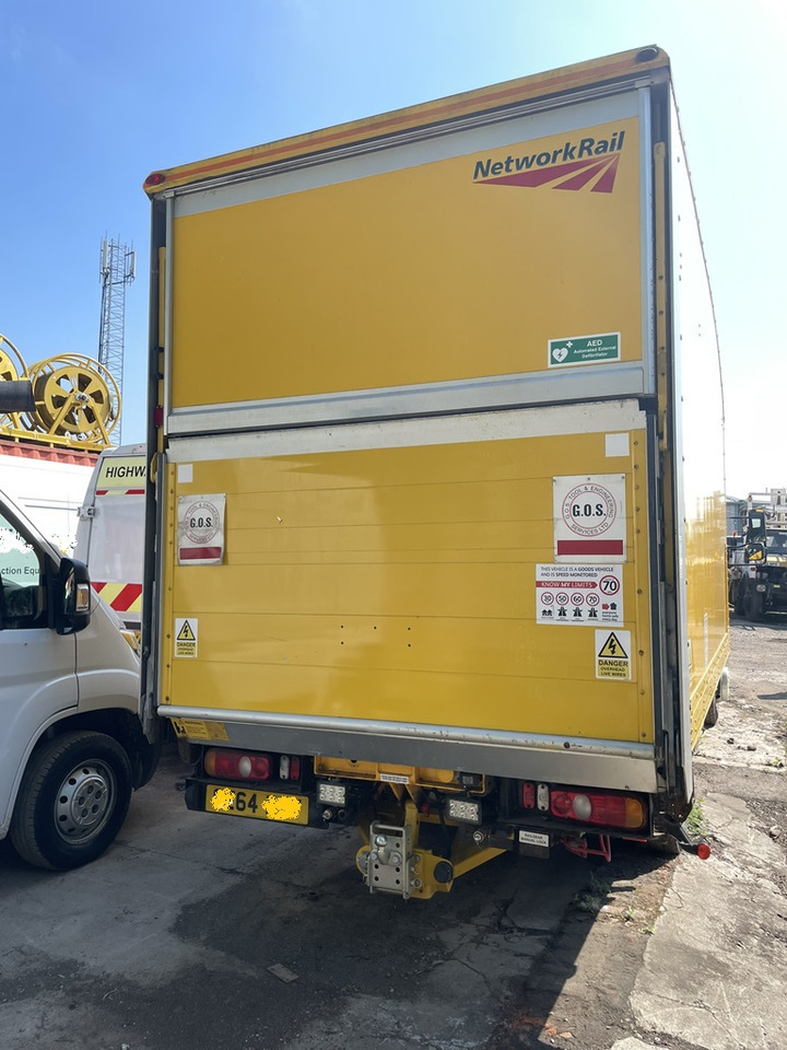 Mitsubishi Fusso - משאית תיבה: תמונה 3 Mitsubishi Fusso - משאית תיבה: תמונה 3