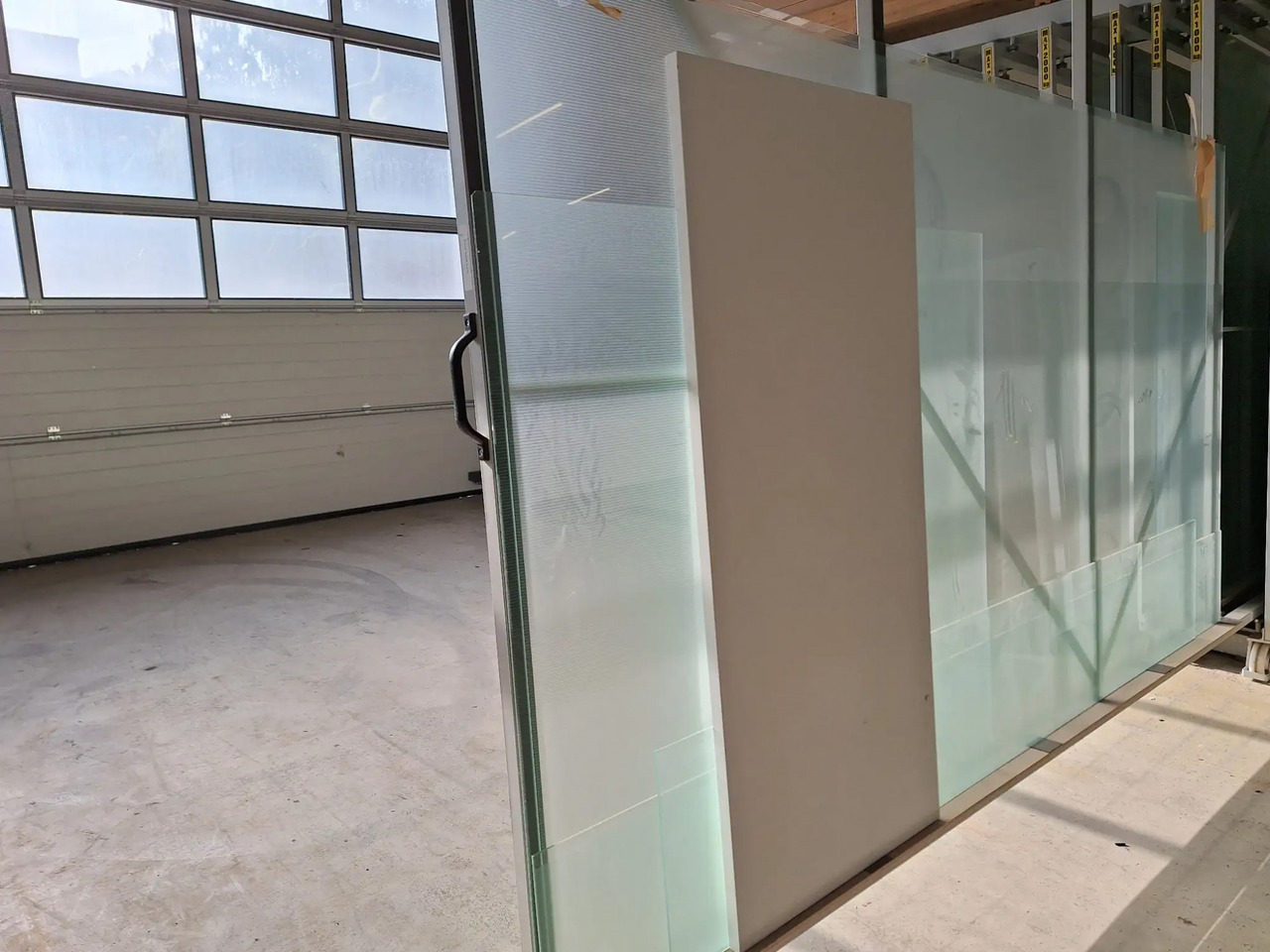 1 Stk. Glas - כלי/ ציוד: תמונה 1 1 Stk. Glas - כלי/ ציוד: תמונה 1