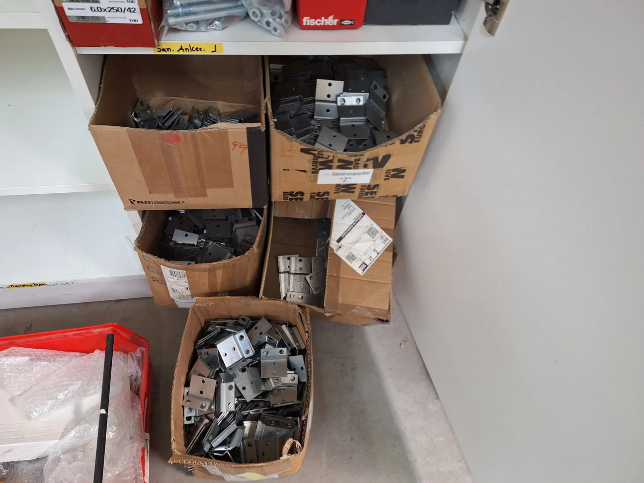 1 Stk. Regalinhalt - ציוד לסדנאות: תמונה 1 1 Stk. Regalinhalt - ציוד לסדנאות: תמונה 1