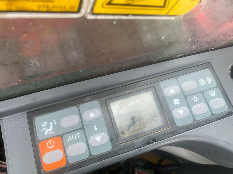 מחפר סורק Caterpillar 329 D NVT: תמונה 6