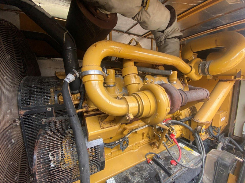 Caterpillar 3412C 900 KVA 900 F - ערכת גנרטורים: תמונה 5 Caterpillar 3412C 900 KVA 900 F - ערכת גנרטורים: תמונה 5