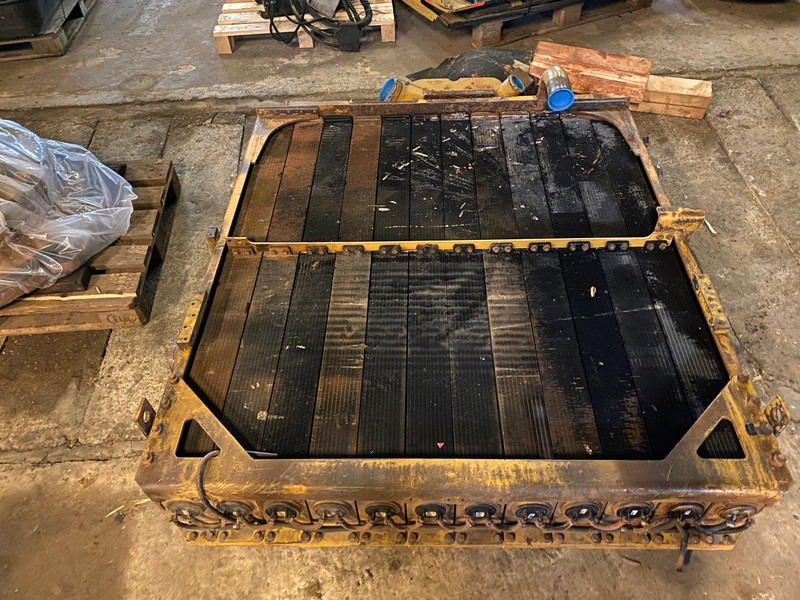 Caterpillar D11 Radiator GP 1569846 - רדיאטור: תמונה 1 Caterpillar D11 Radiator GP 1569846 - רדיאטור: תמונה 1