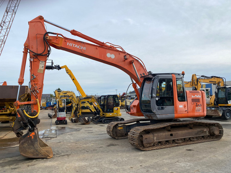 Hitachi ZX 225 USRLC NVT - מחפר סורק: תמונה 1 Hitachi ZX 225 USRLC NVT - מחפר סורק: תמונה 1