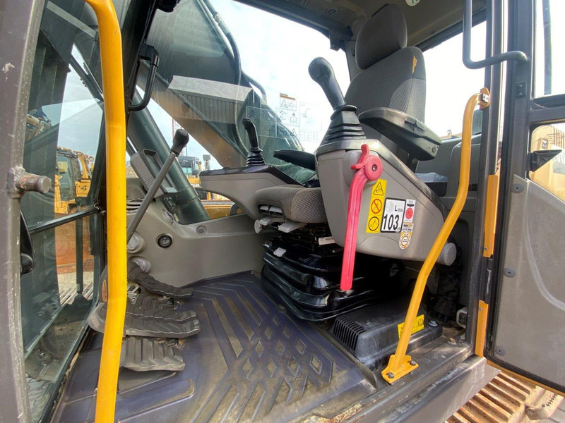 Volvo EC 250 DNL NVT - מחפר סורק: תמונה 3 Volvo EC 250 DNL NVT - מחפר סורק: תמונה 3