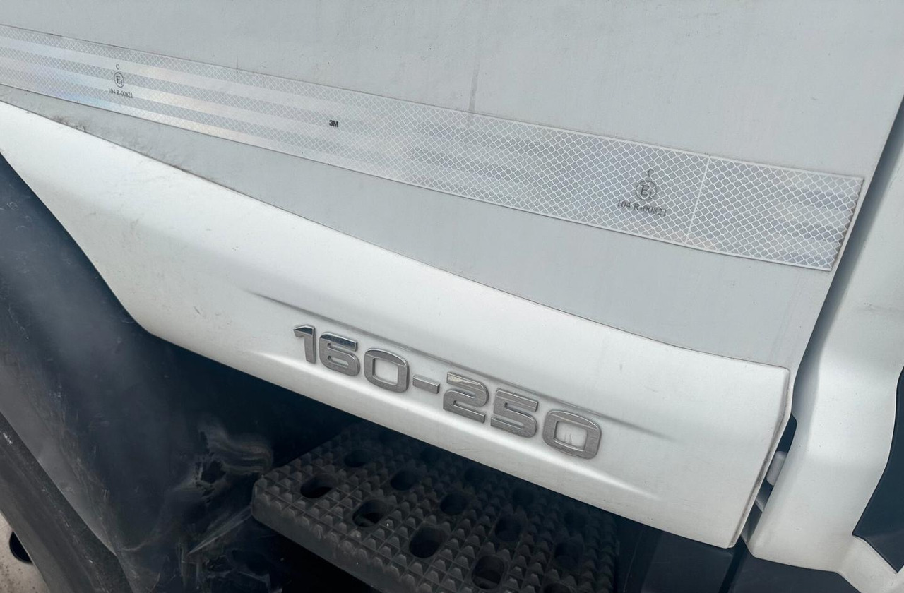 IVECO 160E25 FURGONE ISOTERMICO E GRUPPO FRIGO CON - משאית קירור: תמונה 5 IVECO 160E25 FURGONE ISOTERMICO E GRUPPO FRIGO CON - משאית קירור: תמונה 5