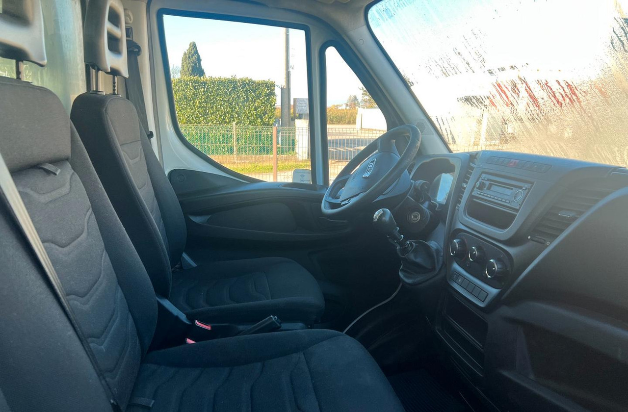 Iveco daily 35s15 furgone euro 6 - כלי רכב מסחרי עם תיבה: תמונה 3 Iveco daily 35s15 furgone euro 6 - כלי רכב מסחרי עם תיבה: תמונה 3