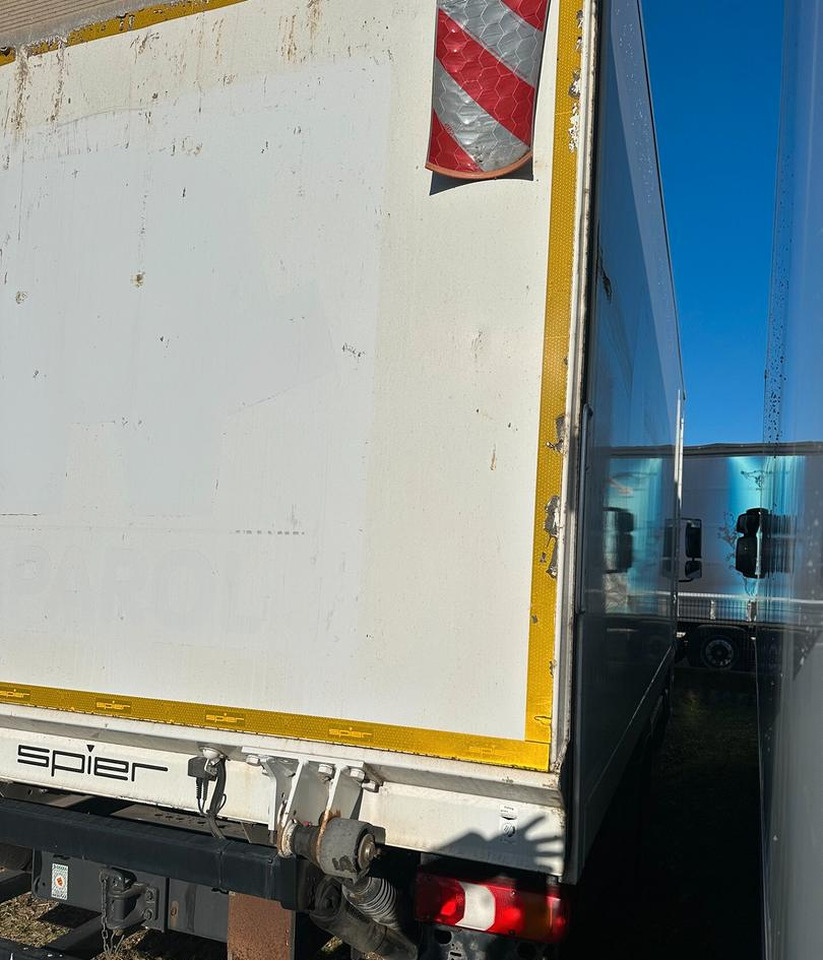 Mercedes Benz 1324 FURGONE 6,10 E SPONDA EURO 6 - משאית תיבה: תמונה 4 Mercedes Benz 1324 FURGONE 6,10 E SPONDA EURO 6 - משאית תיבה: תמונה 4