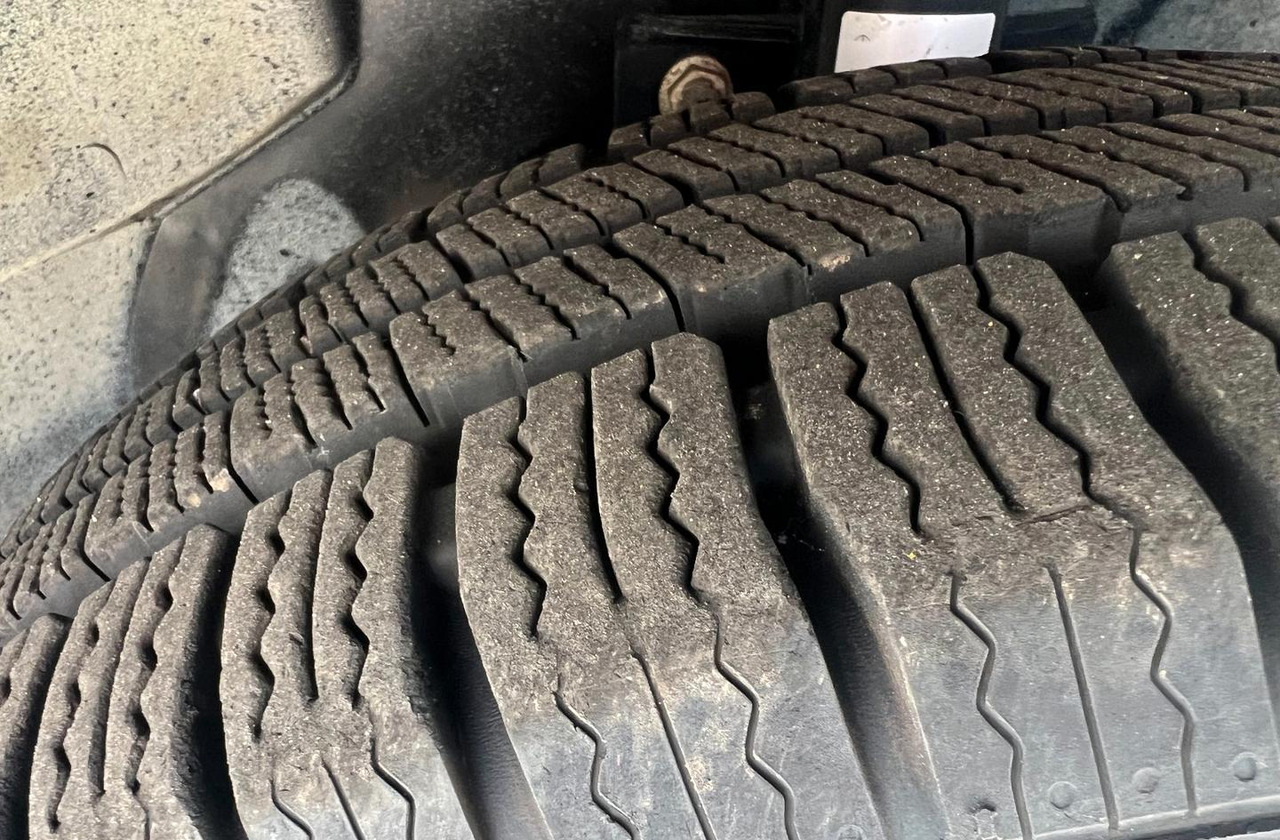 Mercedes vito 111 - כלי רכב מסחרי עם לוח: תמונה 4 Mercedes vito 111 - כלי רכב מסחרי עם לוח: תמונה 4