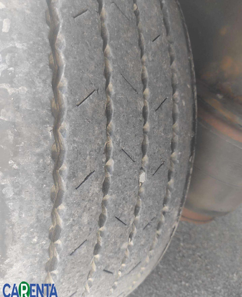 סמיטריילר עם וילונות צד Krone S D: תמונה 12