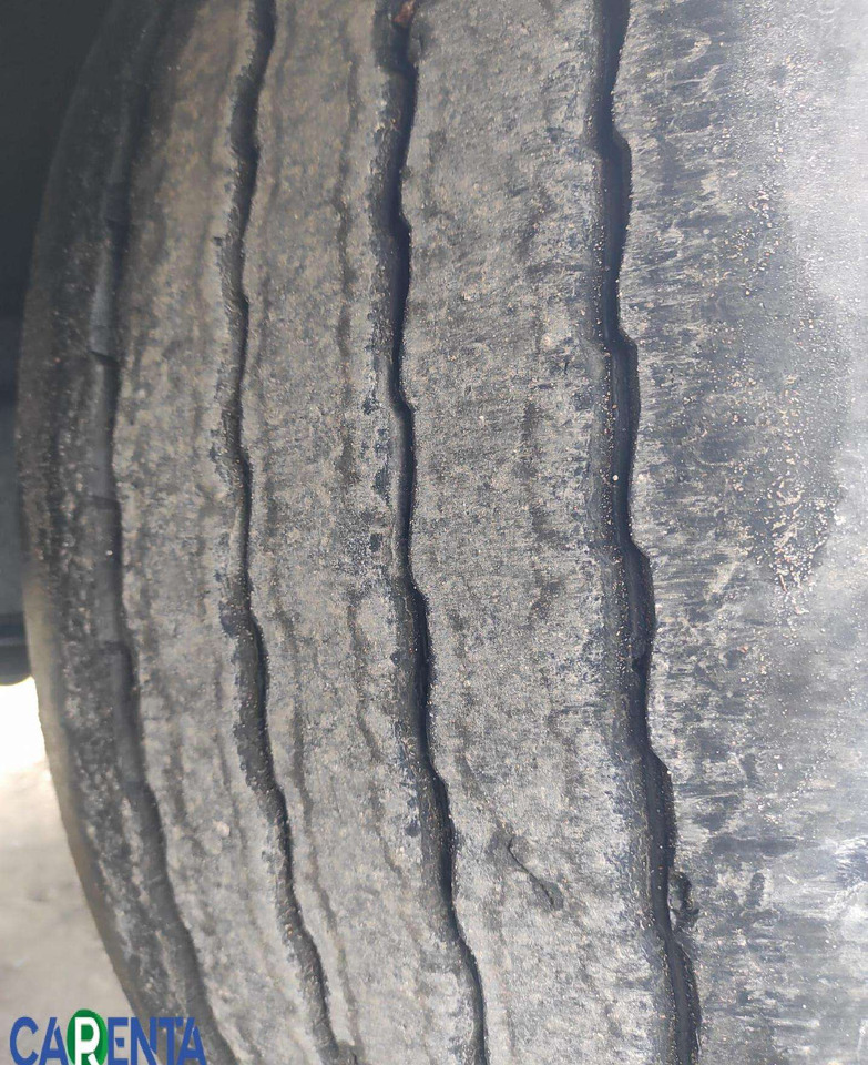 סמיטריילר עם וילונות צד Krone S D: תמונה 15