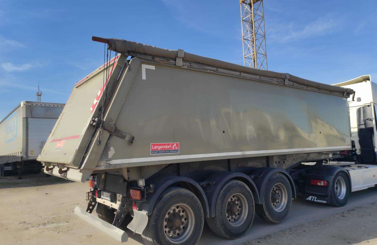 Langendorf SKA24/28 - סמיטריילר עם מזהיר: תמונה 1 Langendorf SKA24/28 - סמיטריילר עם מזהיר: תמונה 1