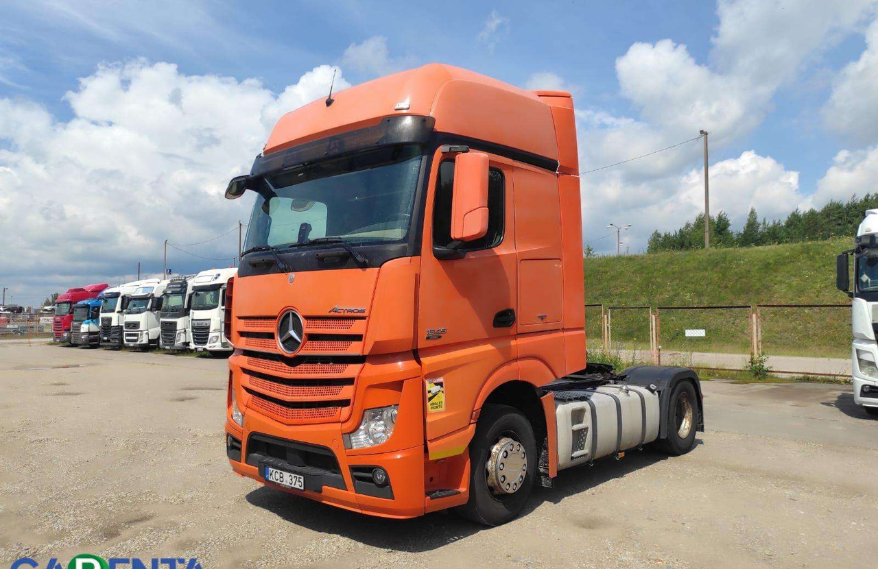 Mercedes-Benz Actros 1845 - יחידת טרקטור: תמונה 1 Mercedes-Benz Actros 1845 - יחידת טרקטור: תמונה 1