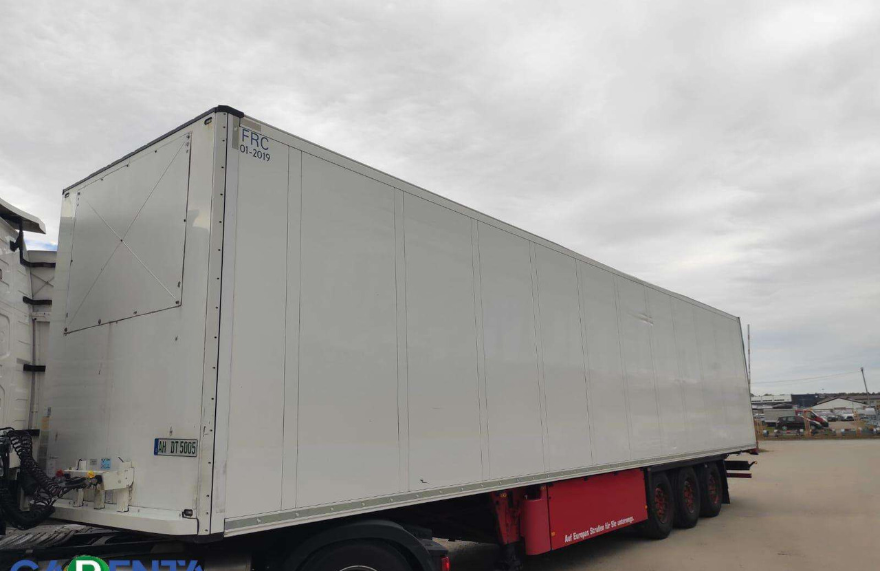 Schmitz SCB S3B - סמיטריילר עם קירור: תמונה 1 Schmitz SCB S3B - סמיטריילר עם קירור: תמונה 1