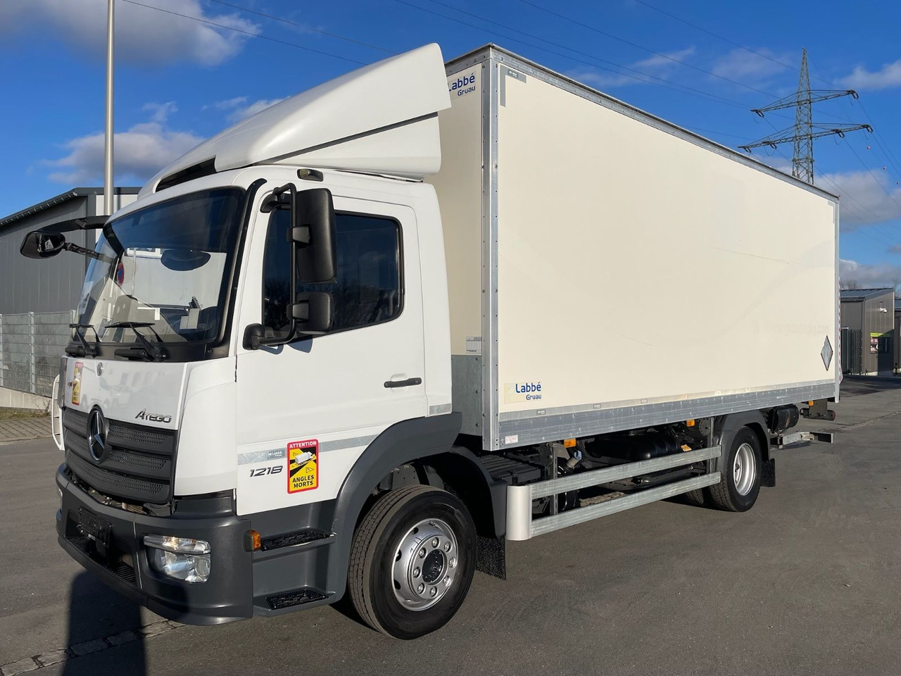 Mercedes-Benz Atego 1218 4x2 Koffer/FULL-ADR/EXIII/LBW/AC/EU6d - משאית תיבה: תמונה 3 Mercedes-Benz Atego 1218 4x2 Koffer/FULL-ADR/EXIII/LBW/AC/EU6d - משאית תיבה: תמונה 3