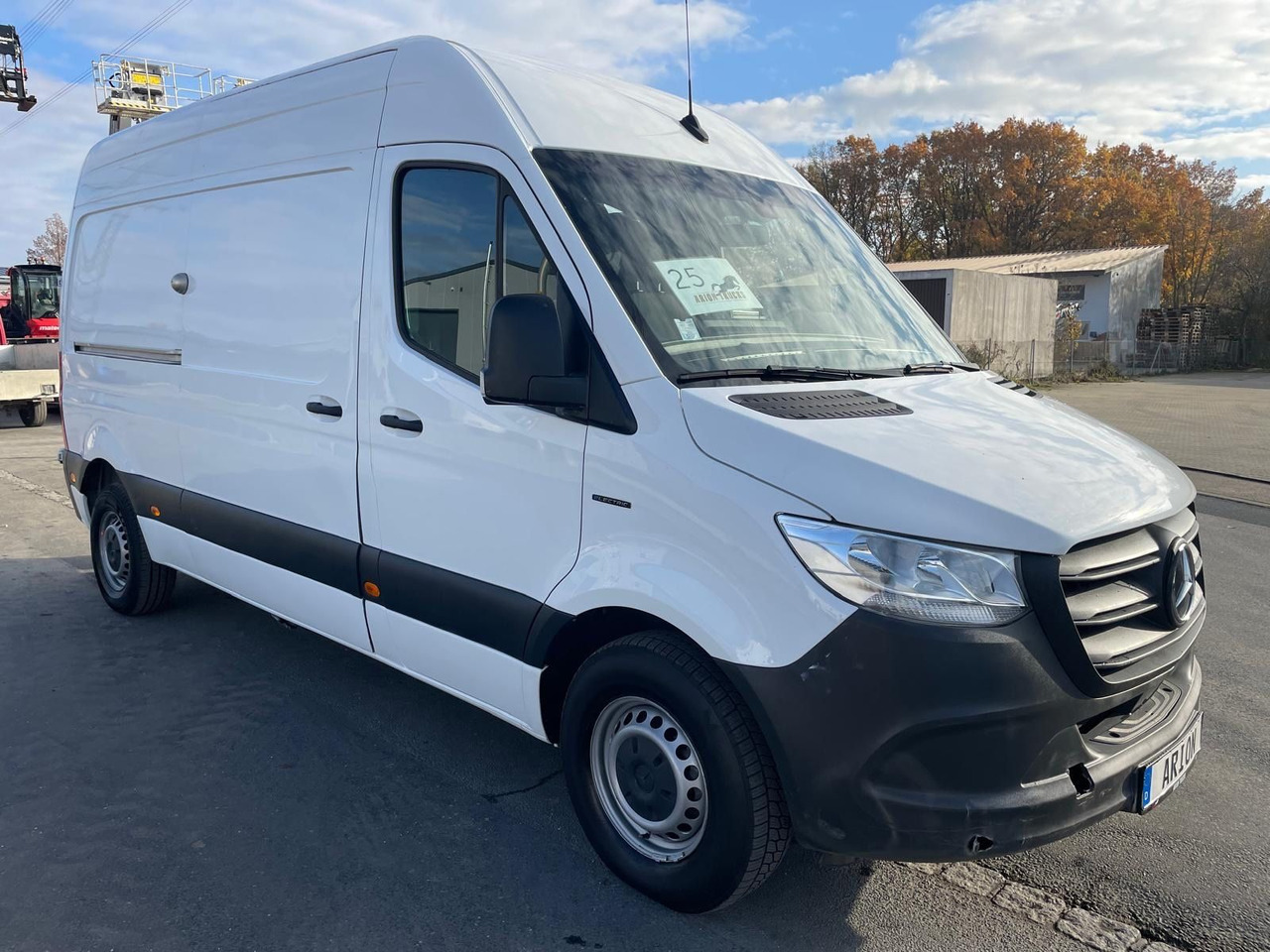 Mercedes-Benz eSprinter L2H2 Kastenwagen/47KW/AC/Kamera - כלי רכב מסחרי עם לוח, כלי רכב מסחרי חשמלי: תמונה 1 Mercedes-Benz eSprinter L2H2 Kastenwagen/47KW/AC/Kamera - כלי רכב מסחרי עם לוח, כלי רכב מסחרי חשמלי: תמונה 1