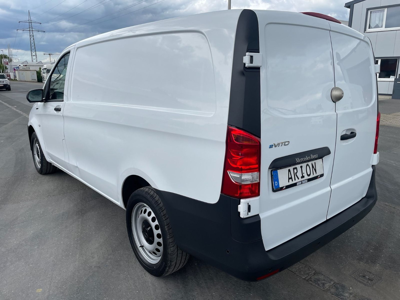 Mercedes-Benz eVito 111 Kastenwagen lang/Kamera/AC/70kW/3Sitze - כלי רכב מסחרי קטן, כלי רכב מסחרי חשמלי: תמונה 4 Mercedes-Benz eVito 111 Kastenwagen lang/Kamera/AC/70kW/3Sitze - כלי רכב מסחרי קטן, כלי רכב מסחרי חשמלי: תמונה 4