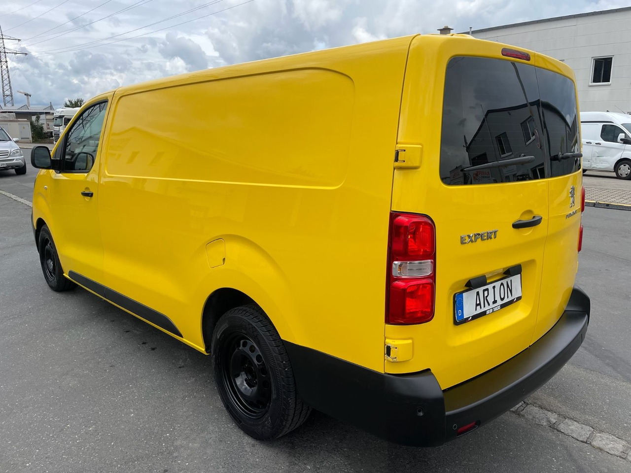 Peugeot Expert Kasten Pro L3/2.0 BlueHDI/AC/15xVerfügbar - כלי רכב מסחרי קטן: תמונה 4 Peugeot Expert Kasten Pro L3/2.0 BlueHDI/AC/15xVerfügbar - כלי רכב מסחרי קטן: תמונה 4