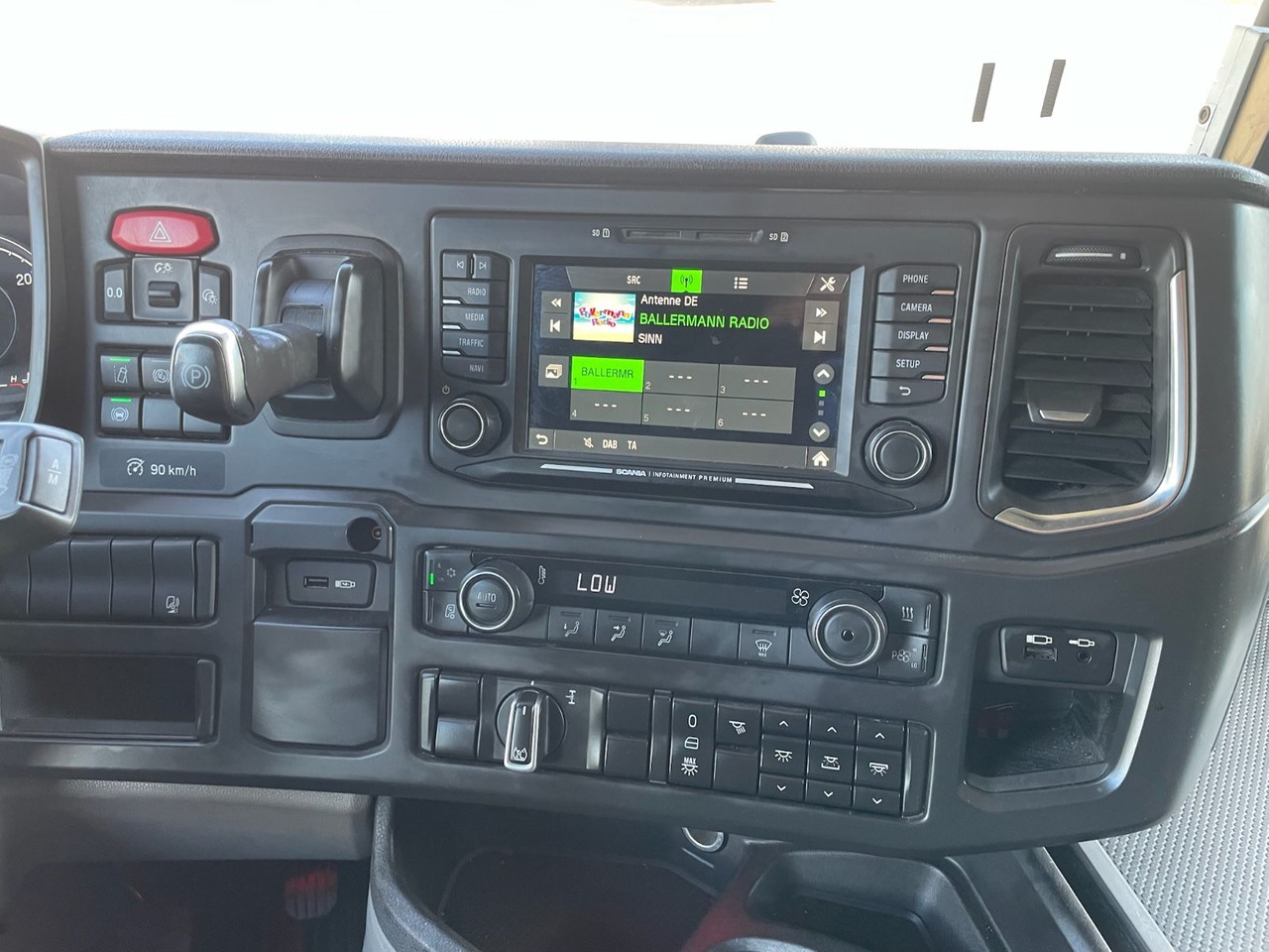 משאית וילונות צד Scania G450 Pritsche+Plane/Wechsler/WECON/StandAC/EU6d: תמונה 11 משאית וילונות צד Scania G450 Pritsche+Plane/Wechsler/WECON/StandAC/EU6d: תמונה 11