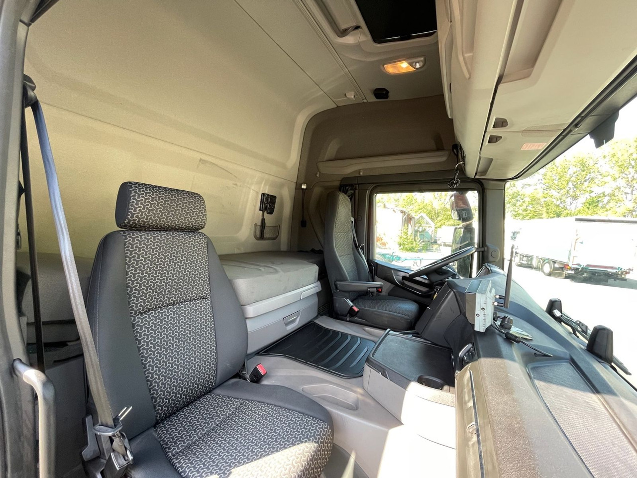 משאית וילונות צד Scania G450 Pritsche+Plane/Wechsler/WECON/StandAC/EU6d: תמונה 13 משאית וילונות צד Scania G450 Pritsche+Plane/Wechsler/WECON/StandAC/EU6d: תמונה 13