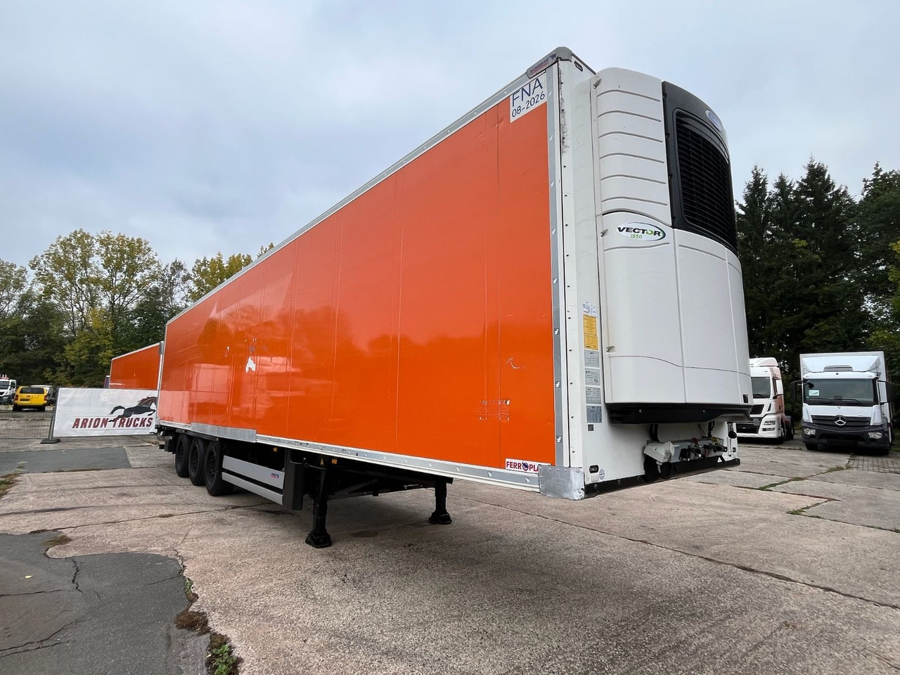 Schmitz Cargobull SCB*S3B/CARRIER/Vector1550/LBW/BÄR/2347h/13,4m - סמיטריילר בתיבה סגורה: תמונה 1 Schmitz Cargobull SCB*S3B/CARRIER/Vector1550/LBW/BÄR/2347h/13,4m - סמיטריילר בתיבה סגורה: תמונה 1