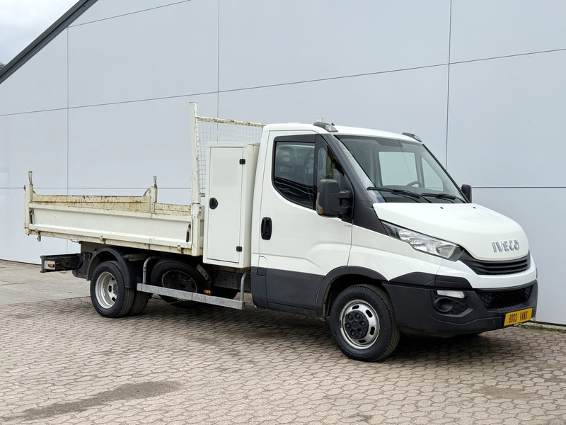 Iveco Daily 35C12 2.3 Kipper Dubbellucht 3.5t Trekhaak Airco Cruise Control Lucht geveerde stoel - כלי רכב מסחרי מזהיר: תמונה 5 Iveco Daily 35C12 2.3 Kipper Dubbellucht 3.5t Trekhaak Airco Cruise Control Lucht geveerde stoel - כלי רכב מסחרי מזהיר: תמונה 5