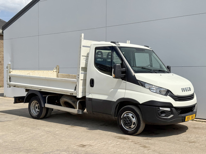 Iveco Daily 35C12 2.3 Kipper Dubbellucht Trekhaak Airco Cruise Control Lucht Geveerde Stoel - כלי רכב מסחרי מזהיר: תמונה 5 Iveco Daily 35C12 2.3 Kipper Dubbellucht Trekhaak Airco Cruise Control Lucht Geveerde Stoel - כלי רכב מסחרי מזהיר: תמונה 5