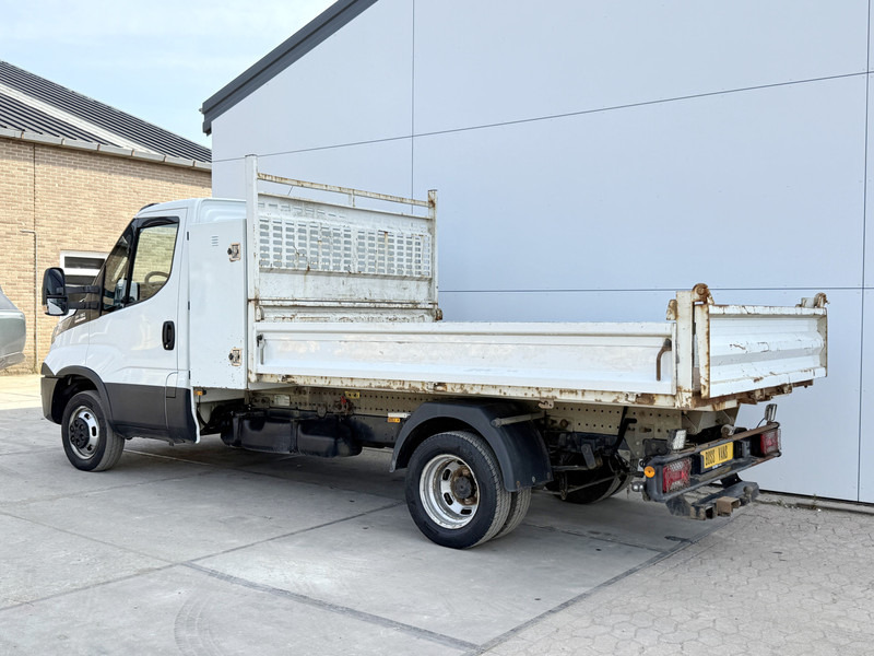 Iveco Daily 35C18 3.0 3.0 Automaat Kipper Dubbellucht 3.5t Trekhaak Airco Cruise Control - כלי רכב מסחרי מזהיר: תמונה 3 Iveco Daily 35C18 3.0 3.0 Automaat Kipper Dubbellucht 3.5t Trekhaak Airco Cruise Control - כלי רכב מסחרי מזהיר: תמונה 3