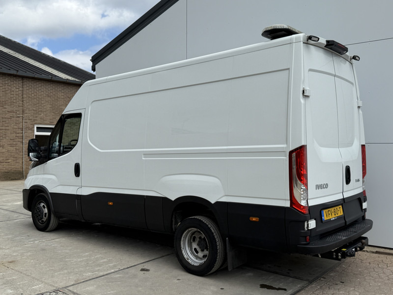 Iveco Daily 35C18 3.0 L2H2 Airco Cruise Control 3,5 Tons Trekhaak 5-26 APK Lucht geveerde stoel - כלי רכב מסחרי קטן: תמונה 2 Iveco Daily 35C18 3.0 L2H2 Airco Cruise Control 3,5 Tons Trekhaak 5-26 APK Lucht geveerde stoel - כלי רכב מסחרי קטן: תמונה 2