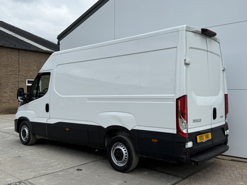 Iveco Daily 35S14 2.3 L2H2 Airco Cruise 3.5ton Trekgewicht Lucht geveerde stoel - כלי רכב מסחרי קטן: תמונה 2 Iveco Daily 35S14 2.3 L2H2 Airco Cruise 3.5ton Trekgewicht Lucht geveerde stoel - כלי רכב מסחרי קטן: תמונה 2