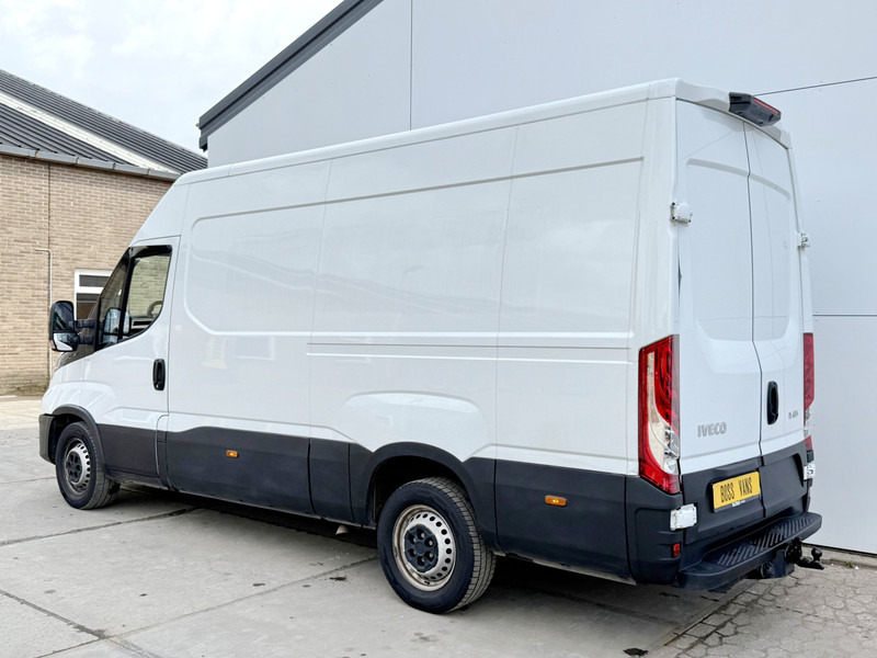 Iveco Daily 35S14 2.3 L2H2 Climate Control Cruise Control Trekhaak Lucht Geveerde Stoel - כלי רכב מסחרי עם לוח: תמונה 2 Iveco Daily 35S14 2.3 L2H2 Climate Control Cruise Control Trekhaak Lucht Geveerde Stoel - כלי רכב מסחרי עם לוח: תמונה 2