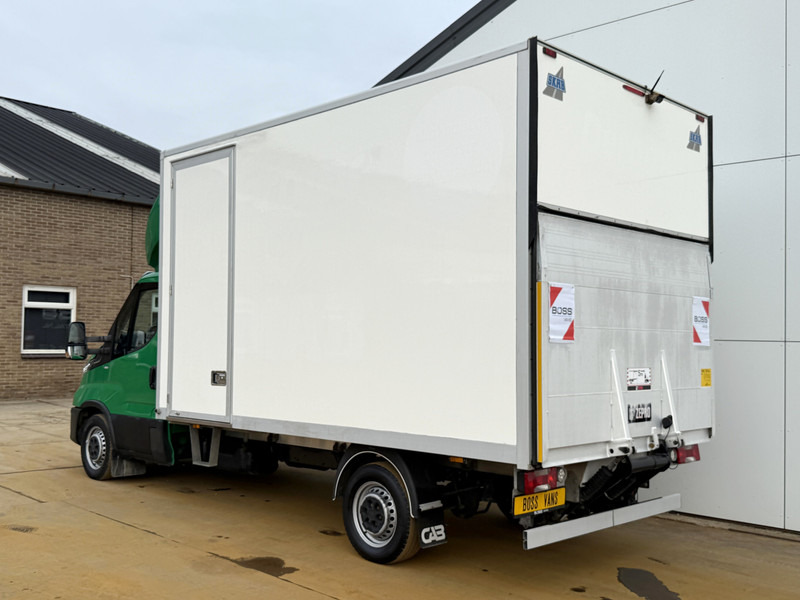 Iveco Daily 35S14 2.3 Laadklep Automaat LED Climate Control Cruise Control Standkachel Camera Koffer Bakwagen Meubelbak - כלי רכב מסחרי עם תיבה: תמונה 2 Iveco Daily 35S14 2.3 Laadklep Automaat LED Climate Control Cruise Control Standkachel Camera Koffer Bakwagen Meubelbak - כלי רכב מסחרי עם תיבה: תמונה 2