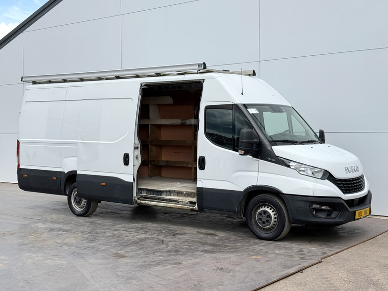 Iveco Daily 35S16 2.3 L4H2 Luchtvering Climate Control Cruise Control Camera Navigatie 3.5t Trekhaak Imperiaal - כלי רכב מסחרי עם לוח: תמונה 5 Iveco Daily 35S16 2.3 L4H2 Luchtvering Climate Control Cruise Control Camera Navigatie 3.5t Trekhaak Imperiaal - כלי רכב מסחרי עם לוח: תמונה 5