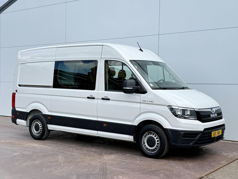 MAN TGE 3.140 2.0 TDI L3H3 Dubbele Cabine 7 Stoelen Airco Cruise Control Trekhaak Carplay Navigatie - כלי רכב מסחרי עם לוח, כלי רכב מסחרי קומבי: תמונה 4 MAN TGE 3.140 2.0 TDI L3H3 Dubbele Cabine 7 Stoelen Airco Cruise Control Trekhaak Carplay Navigatie - כלי רכב מסחרי עם לוח, כלי רכב מסחרי קומבי: תמונה 4