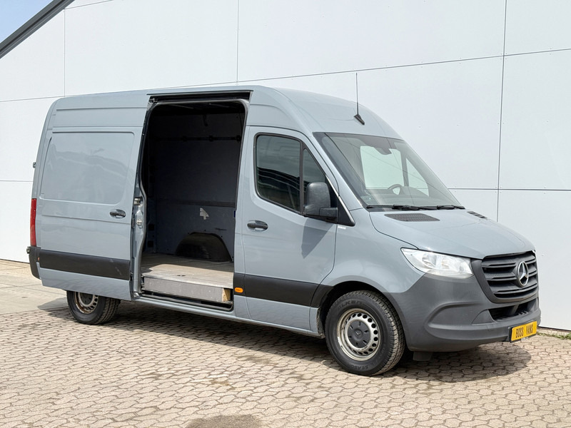 Mercedes-Benz Sprinter 315 1.9 CDI L2H2 Climate Control Cruise Control Carplay Camera RWD - כלי רכב מסחרי קטן: תמונה 5 Mercedes-Benz Sprinter 315 1.9 CDI L2H2 Climate Control Cruise Control Carplay Camera RWD - כלי רכב מסחרי קטן: תמונה 5