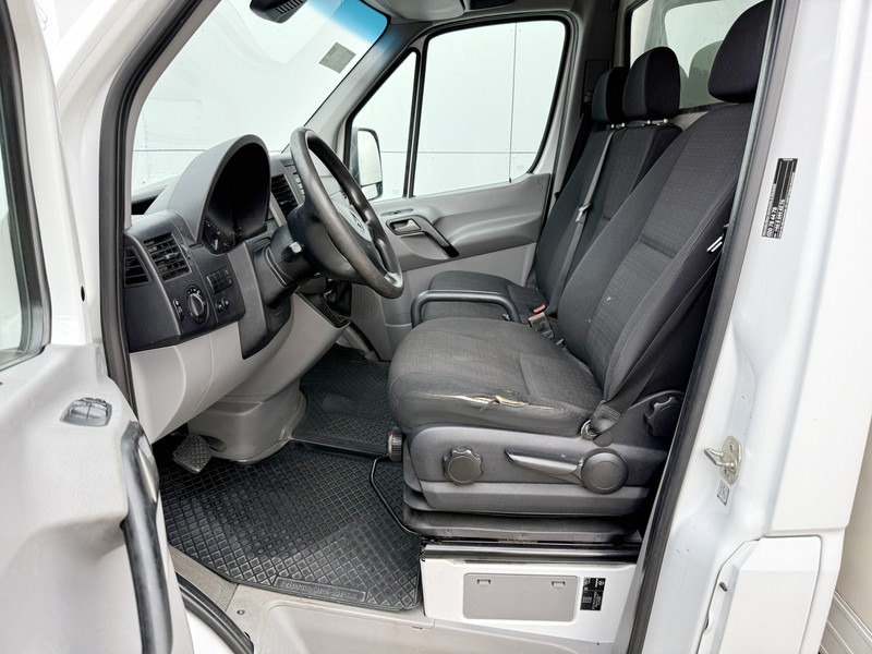 Mercedes-Benz Sprinter 316 2.2 CDI Automaat Laadklep Lane Assist Standkachel Climate Control Bakwagen Meubelbak - כלי רכב מסחרי עם תיבה: תמונה 5 Mercedes-Benz Sprinter 316 2.2 CDI Automaat Laadklep Lane Assist Standkachel Climate Control Bakwagen Meubelbak - כלי רכב מסחרי עם תיבה: תמונה 5