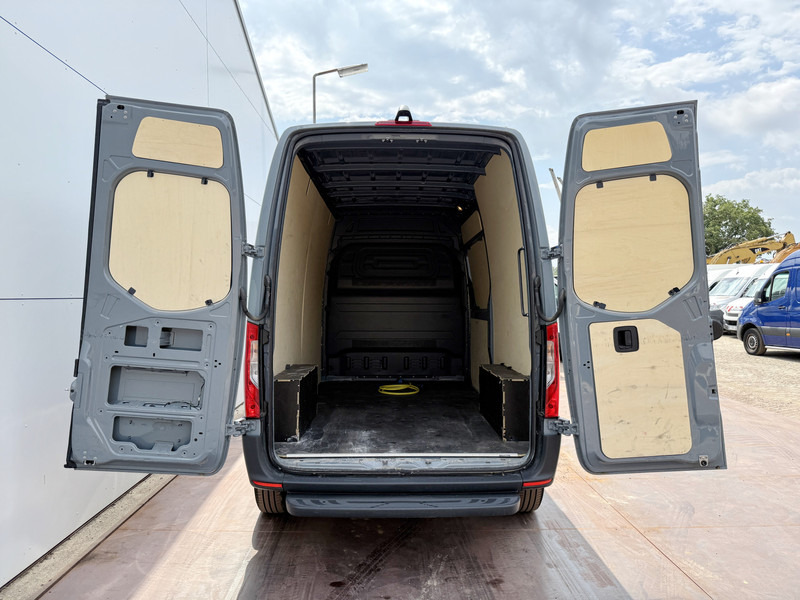 כלי רכב מסחרי עם לוח, כלי רכב מסחרי חשמלי Mercedes-Benz eSprinter 312 L2H2 Elektrisch 41kWh 135km WLTP Climate Control Camera Stoelverwarming: תמונה 11 כלי רכב מסחרי עם לוח, כלי רכב מסחרי חשמלי Mercedes-Benz eSprinter 312 L2H2 Elektrisch 41kWh 135km WLTP Climate Control Camera Stoelverwarming: תמונה 11