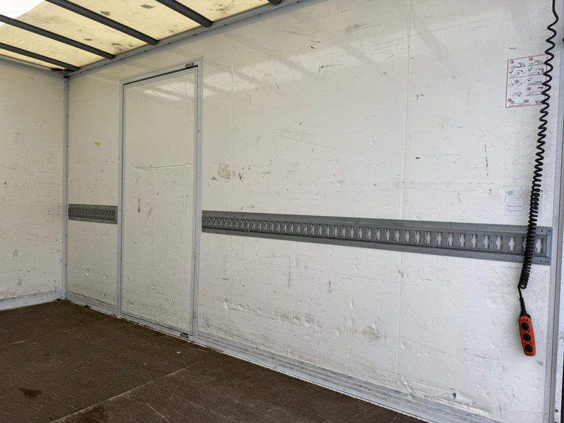 כלי רכב מסחרי עם תיבה Peugeot Boxer 2.2 HDI 165PK Laadklep LED Cruise Control Climate Control Carplay Camera Standkachel Koffer Bakwagen Meubelbak: תמונה 15 כלי רכב מסחרי עם תיבה Peugeot Boxer 2.2 HDI 165PK Laadklep LED Cruise Control Climate Control Carplay Camera Standkachel Koffer Bakwagen Meubelbak: תמונה 15