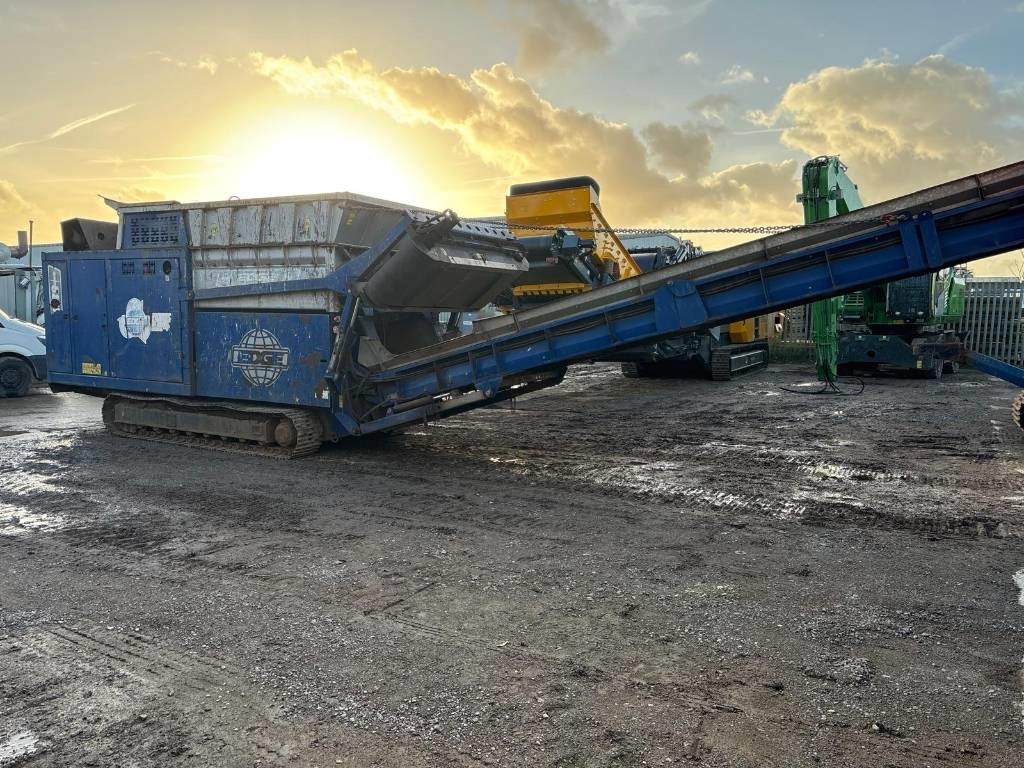 Edge SLAYER XL - מגרסת פסולת: תמונה 2 Edge SLAYER XL - מגרסת פסולת: תמונה 2