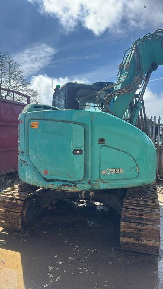 Kobelco SK 75 SR - מיני מחפר: תמונה 3 Kobelco SK 75 SR - מיני מחפר: תמונה 3