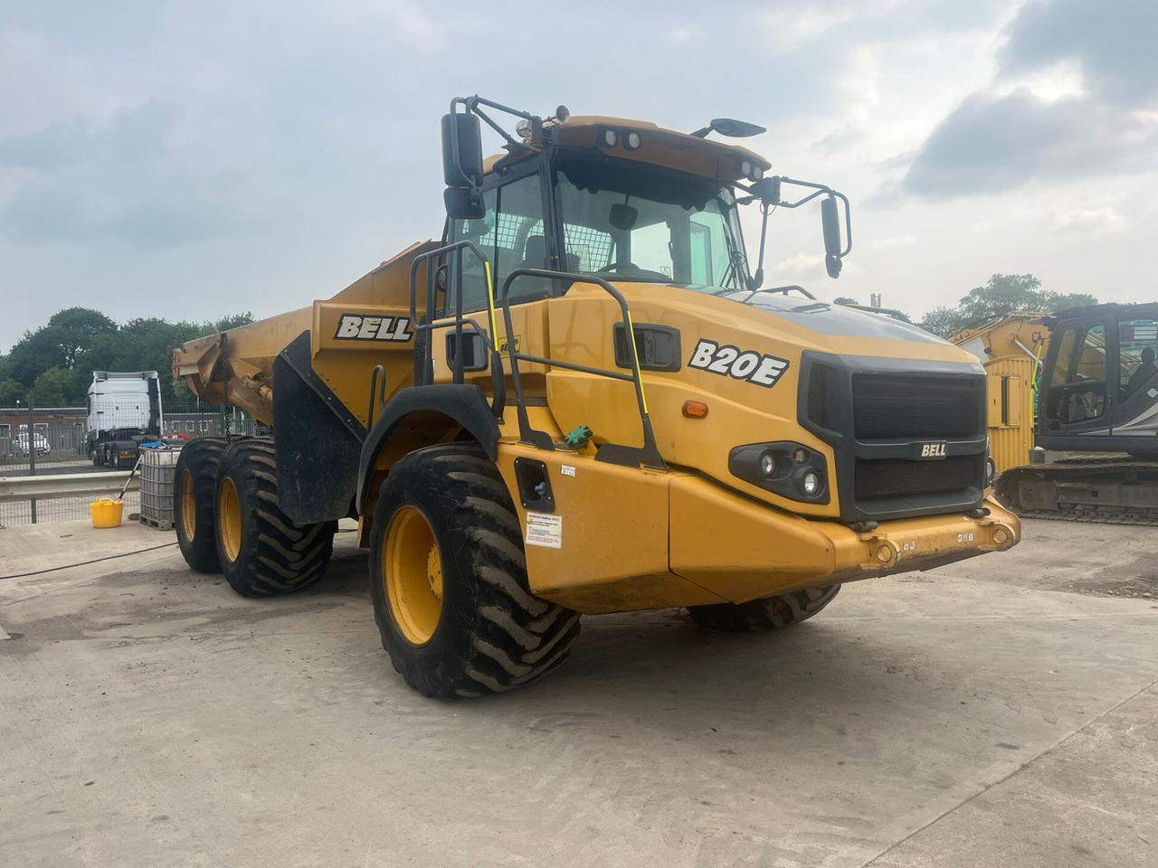 Bell B20E - מסיר פסולת מפרקי: תמונה 4 Bell B20E - מסיר פסולת מפרקי: תמונה 4