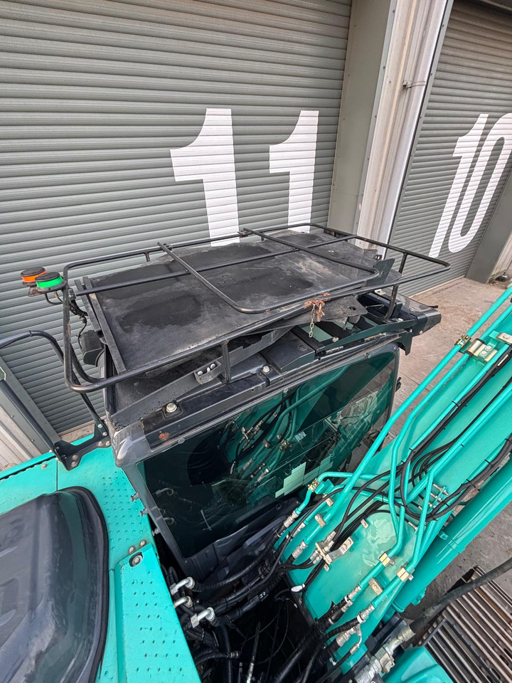 מחפר סורק Kobelco SK130LC-11: תמונה 17