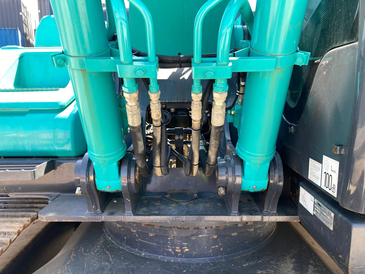 מחפר סורק Kobelco SK210LC-11: תמונה 20