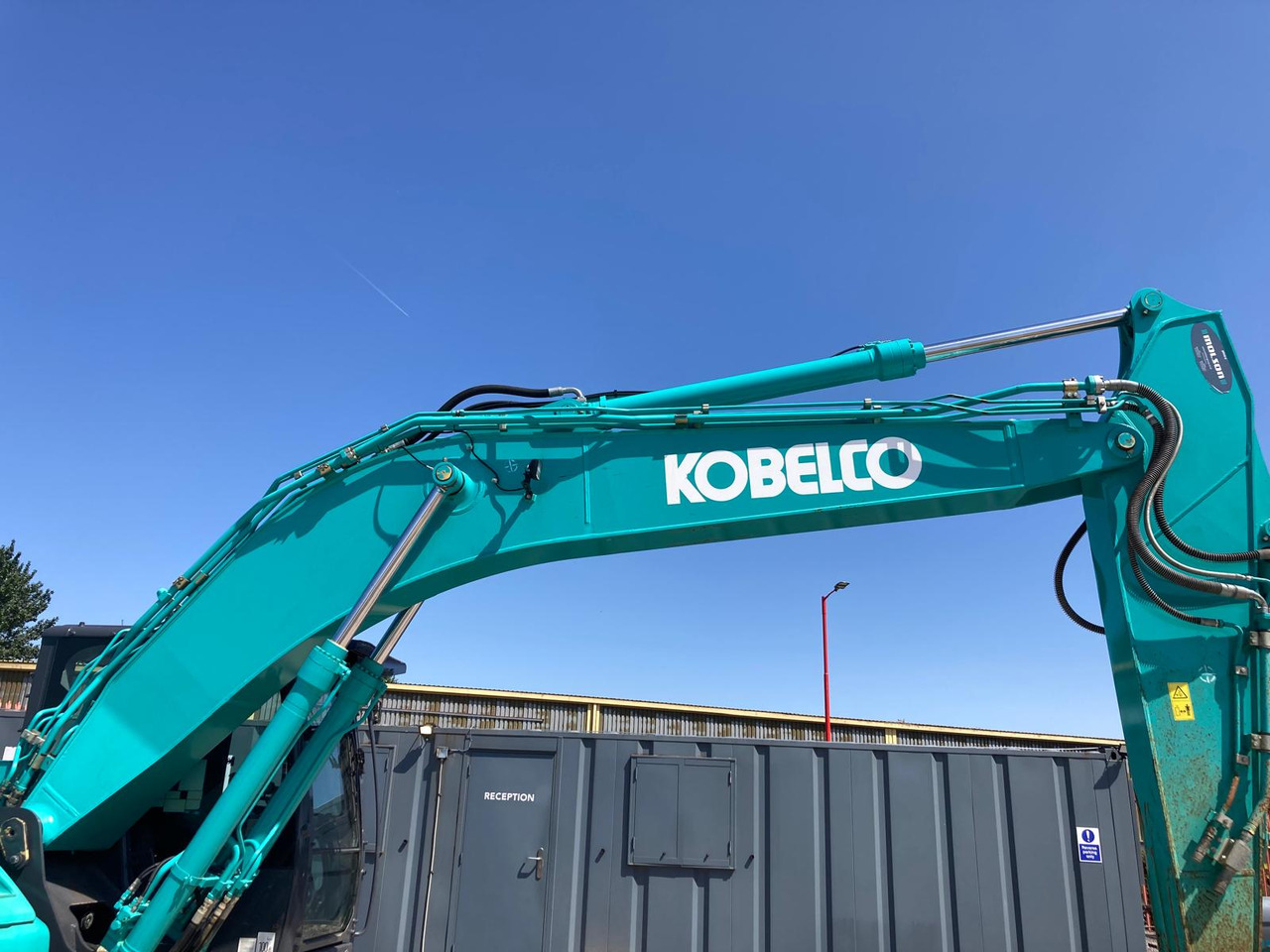 מחפר סורק Kobelco SK210LC-11: תמונה 16