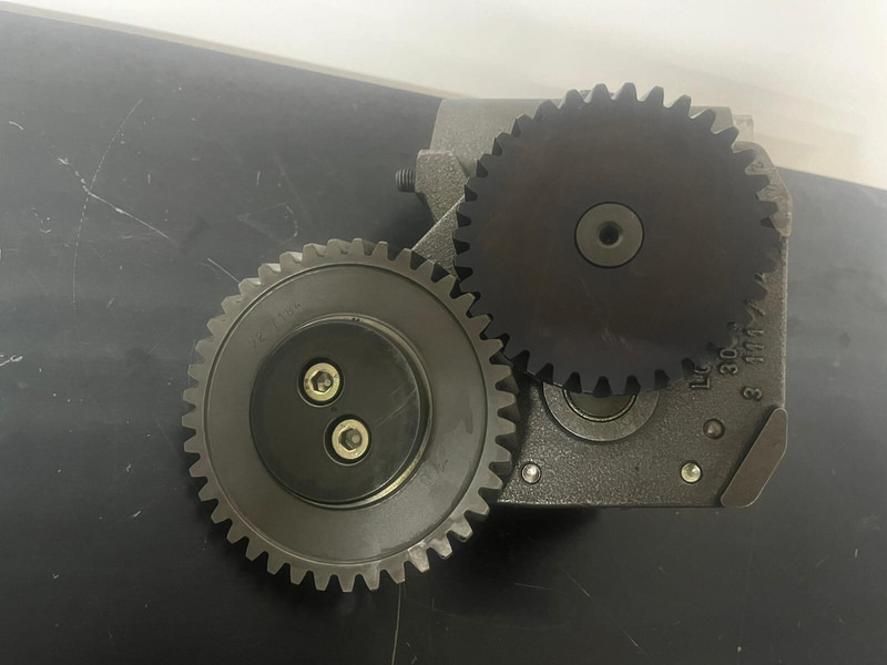 Liebherr P964 , R974 ,R964 - משאבת שמן: תמונה 3 Liebherr P964 , R974 ,R964 - משאבת שמן: תמונה 3