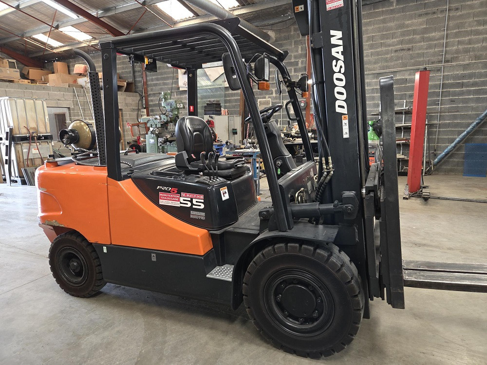 DOOSAN G55C-5 - מלגזת LPG: תמונה 1 DOOSAN G55C-5 - מלגזת LPG: תמונה 1
