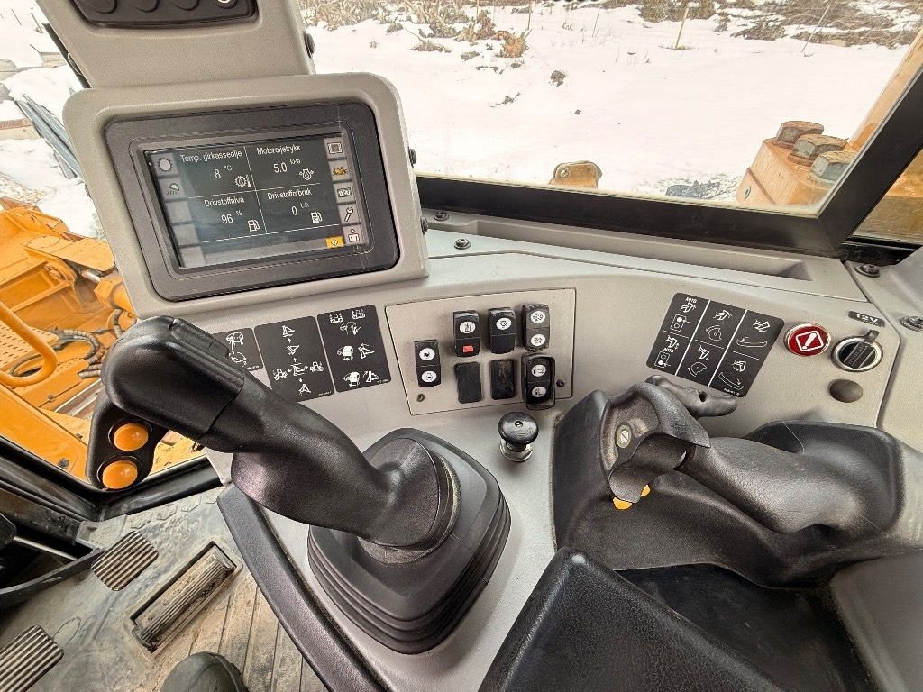דחפור CAT D8T: תמונה 29